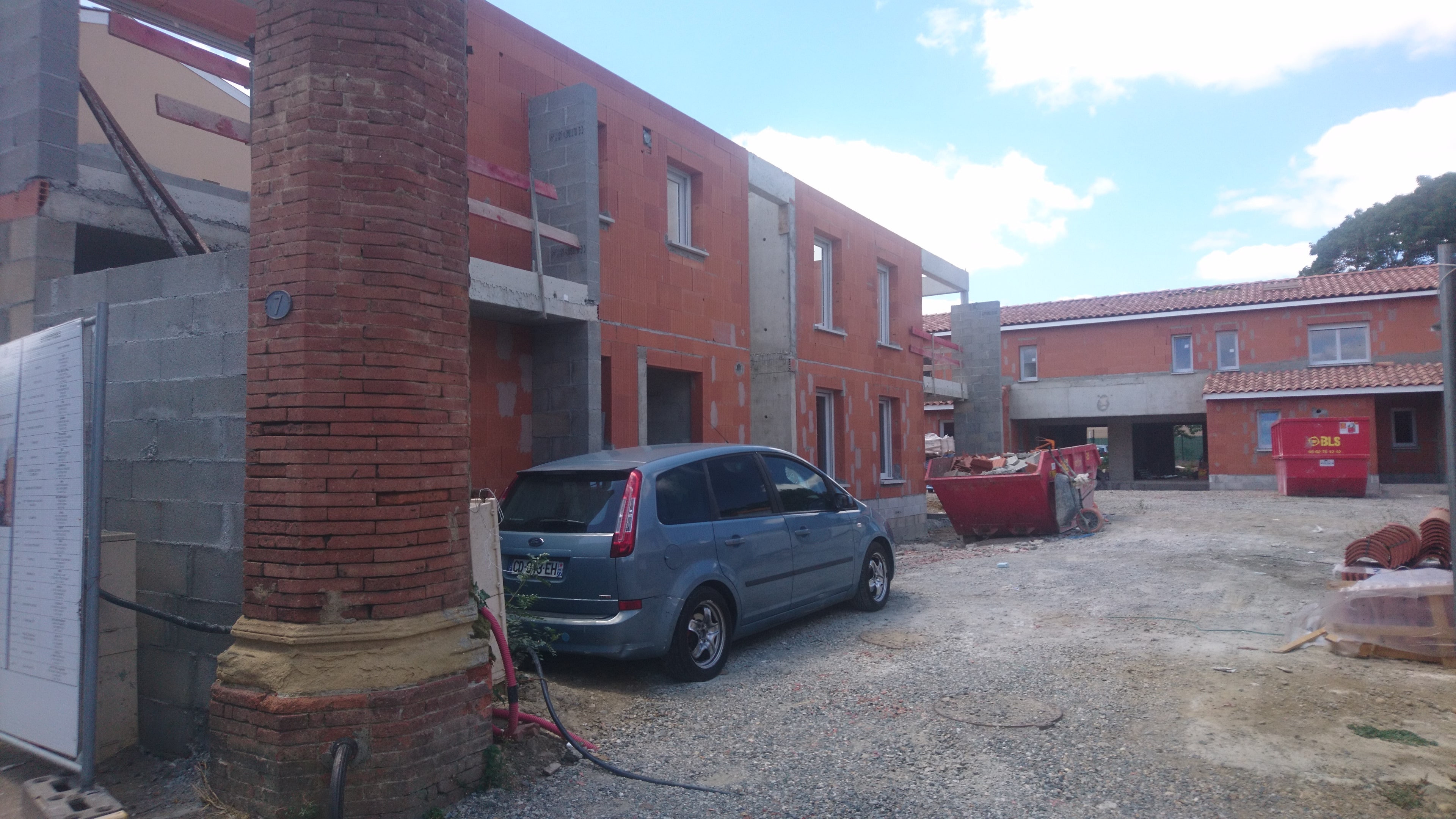 27 juillet 2022 :  Commencement du placo - Bâtiment B
